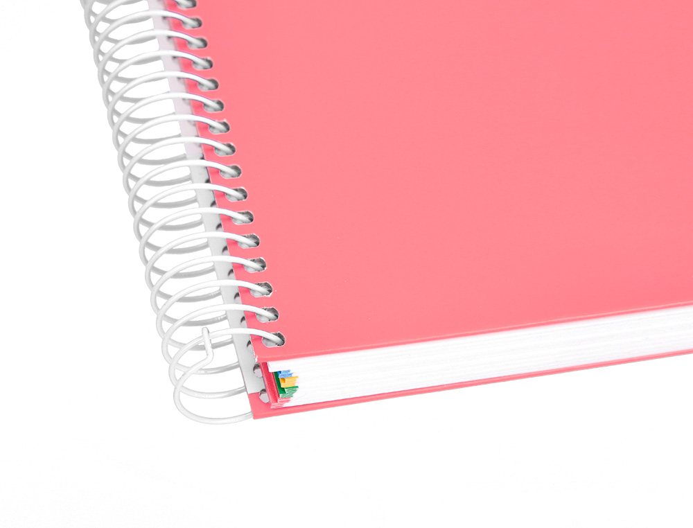 CUADERNO ESPIRAL A5 MICRO ANTARTIK TAPA FORRADA120H 90 GR LISO 5 BANDAS 6 TALADROS COLOR CORAL