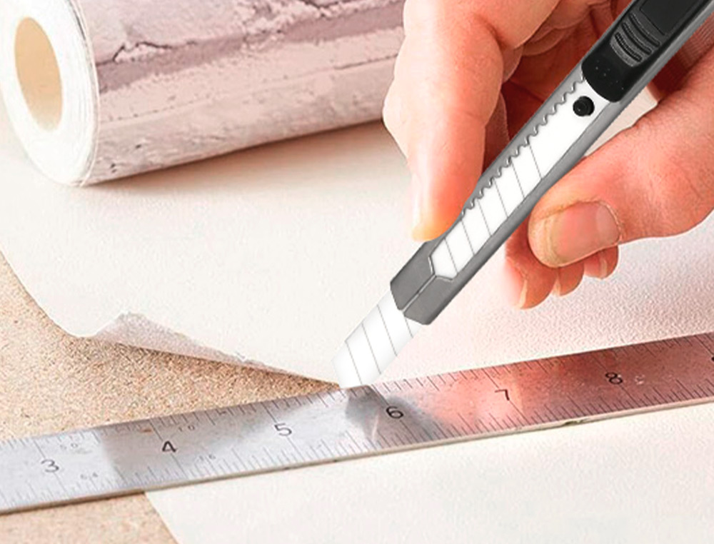 REPUESTO CUTER Q-CONNECT METALICO ESTRECHO PARA MODELO KF14388 CUCHILLA CERAMICA 9 MM BLISTER 6 UNIDADES