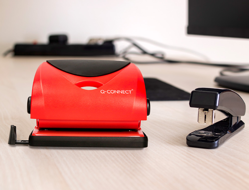 TALADRADOR Q-CONNECT KF02156 ROJO ABERTURA 2 MM CAPACIDAD 20 HOJAS