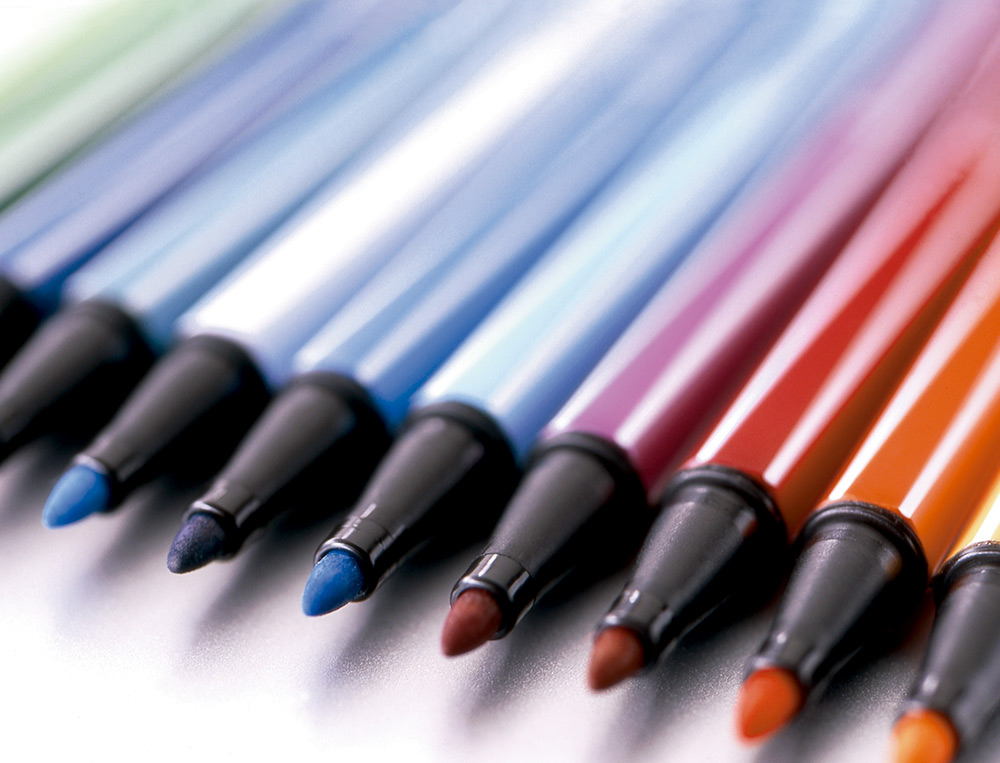 ROTULADOR STABILO PUNTA DE FIBRA PEN 68 COLOR PARADE ESTUCHE DE 20 UNIDADES COLORES SURTIDOS